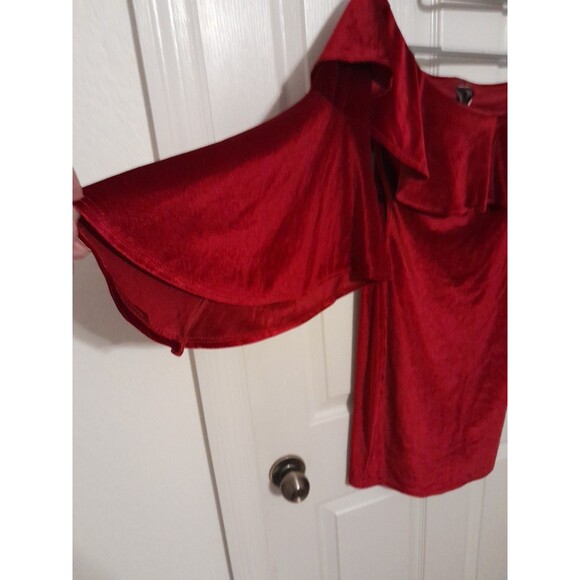 Vintage Gibiu Medium Mini Red Velvet Off Shoulder Ruffle Neck Bell Sleeve.  B48 - Picture 2 of 5